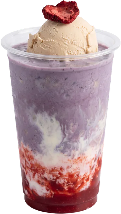 Vanilla Berry Ube Shake mit Eiskugel im Becher